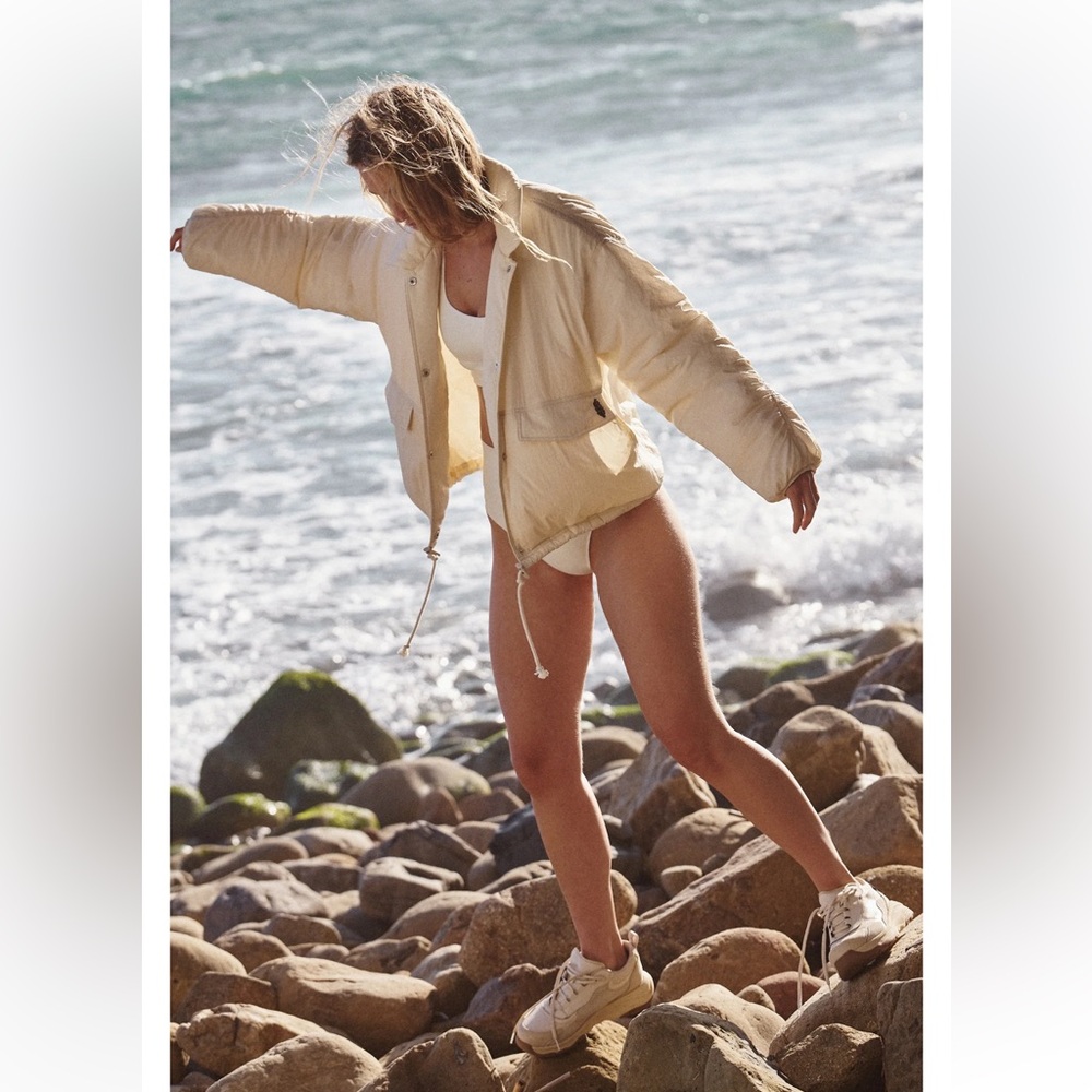 New FP Movement Off The Bleachers Drawcord Jacket. M - Picture 2 of 15